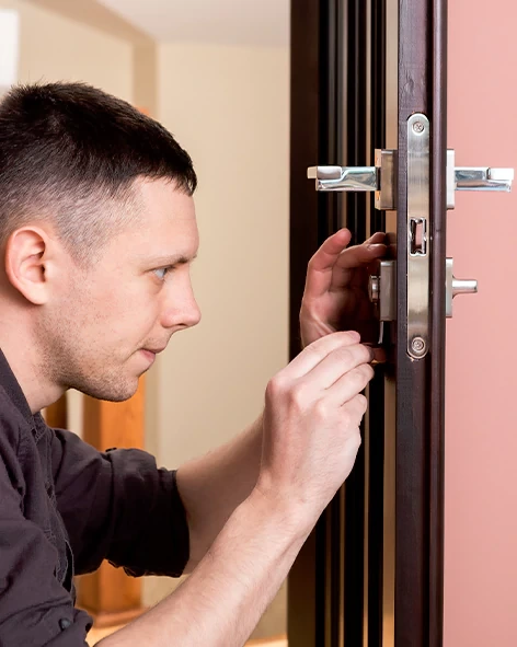 : Professional Locksmith For Commercial And Residential Locksmith Services in Laguna Hills, CA