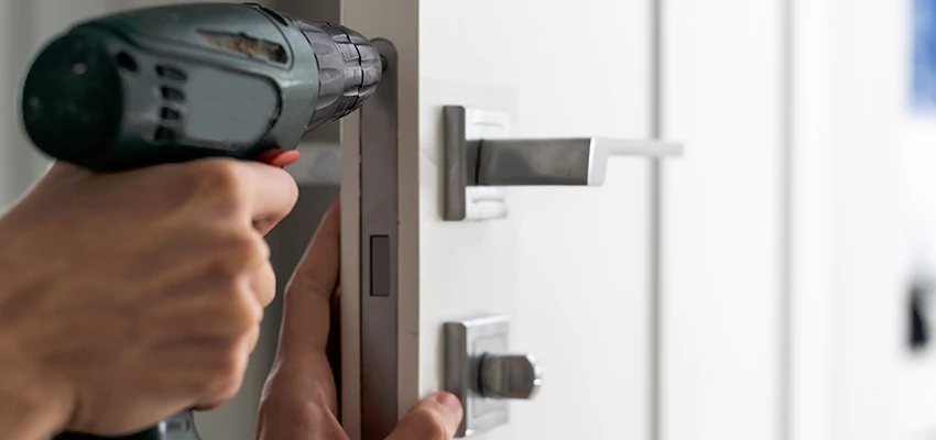 Locksmith For Lock Replacement Near Me in Laguna Hills, CA