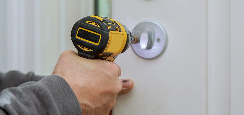 Street Locksmith For Smart Lock Repair in Laguna Hills, CA